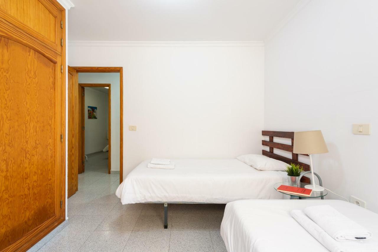 Next To The Beach 5 Beds - Wifi By Canariasgetaway Las Palmas de Gran Canaria Bagian luar foto